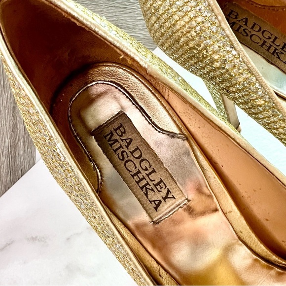 Badgley Mischka Humbie II Gold Glitter Sparkle Peep toe Platform size 7.5 - Picture 8 of 11